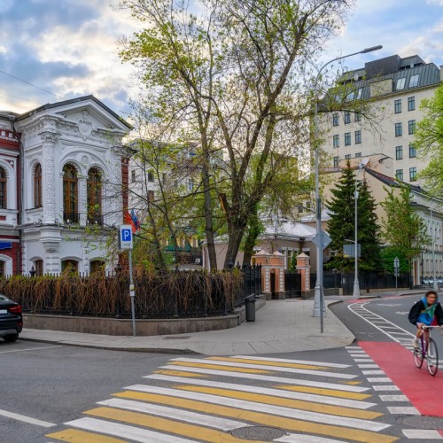 Лунной походкой по центру Москвы с артистом-хореографом