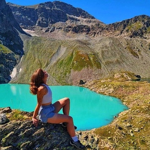 В горы — от суеты и забот: треккинг в Архызе без рюкзаков