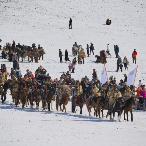 Из Алтая, по Чуйскому тракту — в Монголию на фестиваль беркутчи с проживанием в юрте