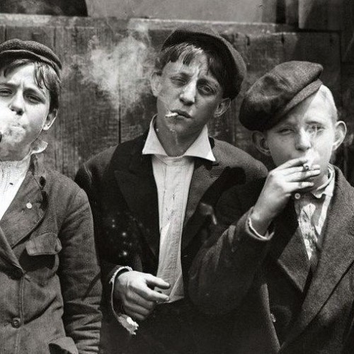 Петербург бунтарей: гопники, рокеры, классики