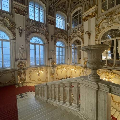 Эрмитаж: от Зимнего дворца до сокровищницы искусств