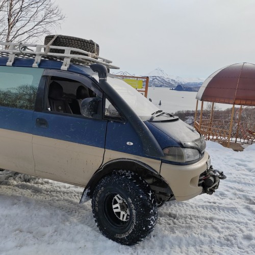 По Камчатке на джипе и снегоходах: индивидуальная поездка к вулканам, источникам и океану