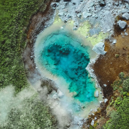 Вулканы, бухты и скалы острова Итуруп