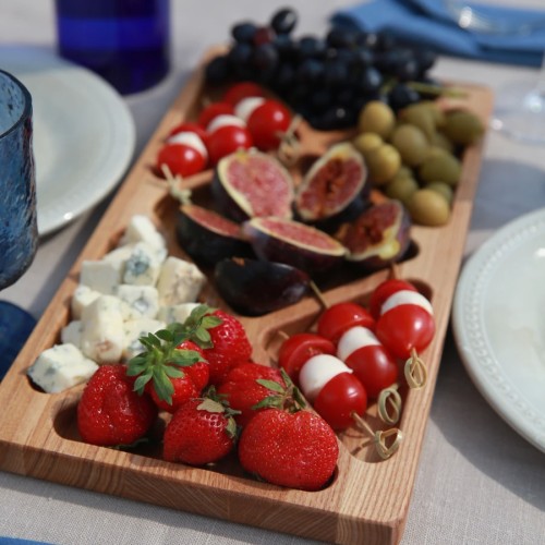 По Петербургу — на премиальном катере