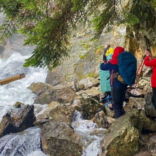 Весенний Архыз: треккинг налегке с проживанием в гостинице