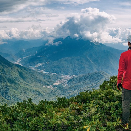 Джип-тур в горах Красной Поляны: 2 походных дня с палатками и рюкзаками, экскурсии и «Роза Хутор»