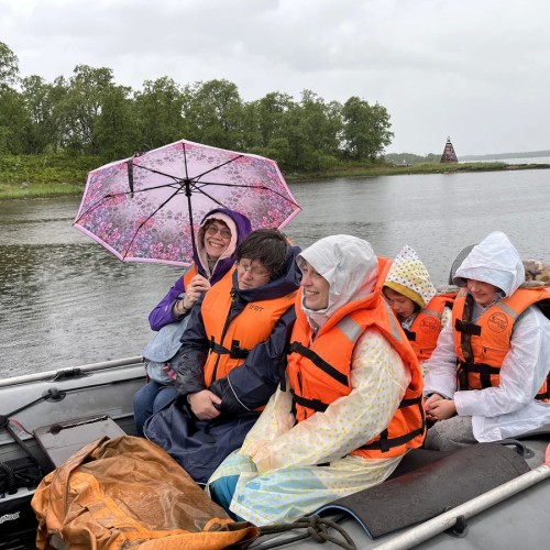Путешествие на Соловки: погружение в историю, прогулки на катере, лодке и пешком