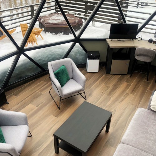 Прочувствуй Арктику: отдых на Русском Севере с ночью в панорамном доме и катанием по Хибинам