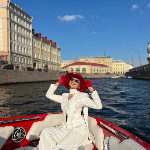 На катере Ferrari — по рекам и каналам Петербурга + разводные мосты