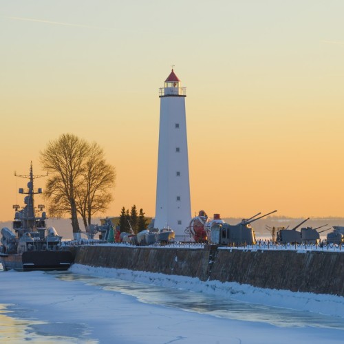 «Миссия — разгадать Кронштадт». Экскурсия-квест из Петербурга для детей и взрослых