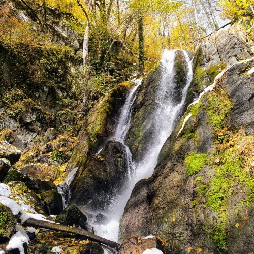 Треккинг к водопаду Кейва