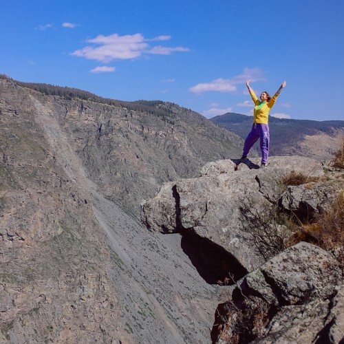 Цветение алтайской сакуры и главные локации: Гейзерное озеро, «Марсы», Катунь и Адыр-Кан
