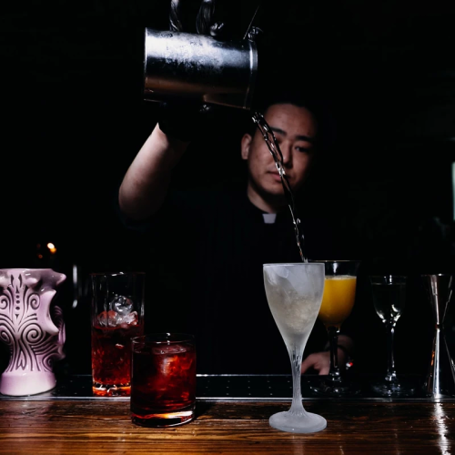 На «мини купере» — по секретным барам Петербурга