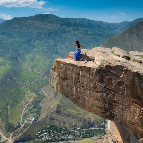 Топовые и неизвестные локации Дагестана: невероятные пейзажи и увлекательные активности