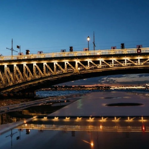 Развод мостов с Карповки — водная прогулка по ночному Петербургу