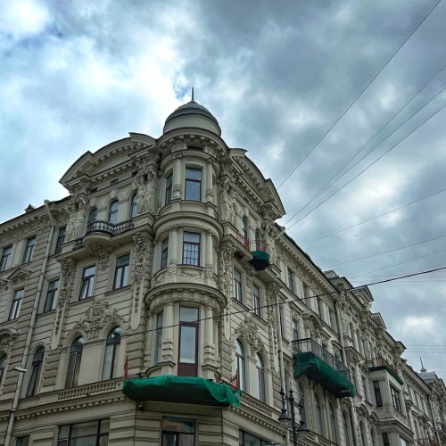 По Литейной части Петербурга — с фланёром