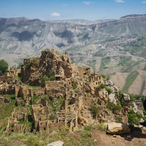 Призрачный аул Гамсутль и Чохские террасы