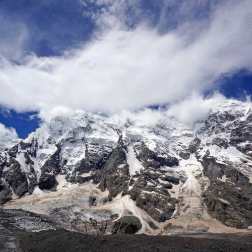 Треккинг налегке в Безенги с размещением в альплагере