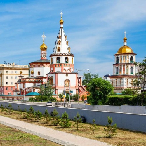 Почувствовать силу природы Байкала: мини-путешествие к бухте Песчаной и в Листвянку