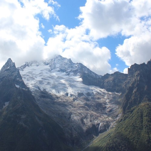 Кавказ 3 в 1: Эльбрус, Архыз, Домбай. Лёгкие треккинги, горы, нарзаны и знаковые места