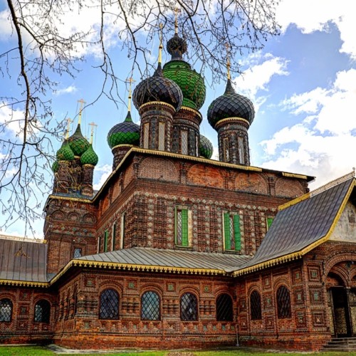 По Ярославлю на электромобиле