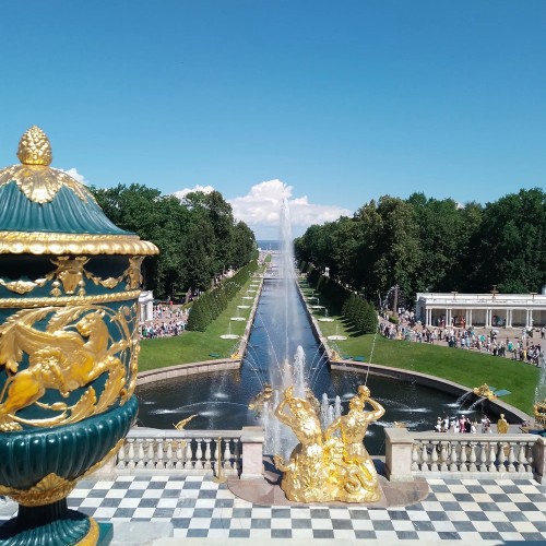 Петергоф: фонтаны и дворцы Нижнего парка