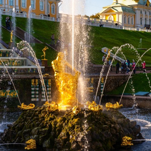 Путешествие из Петербурга: Царское Село и Петергоф