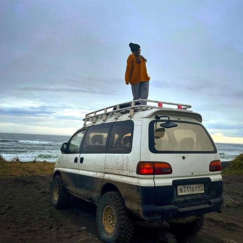 На Камчатке — вкусно есть: гастротур с рыбалкой и крабовой вечеринкой у океана