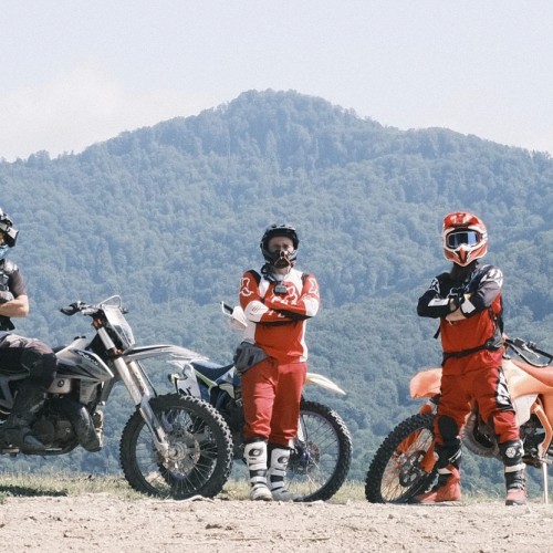 Индивидуальная поездка из Сочи: на пикапе в Геленджик и на эндуро к сухогрузу «Рио»