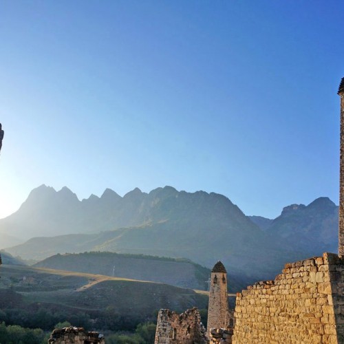 Треккинг налегке по Ингушетии: святилища, башенные комплексы и гора с герба Владикавказа