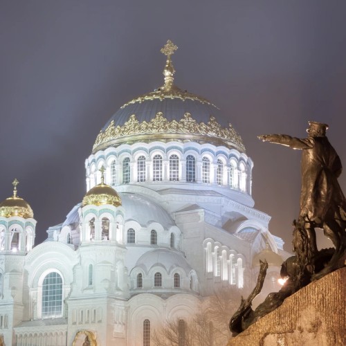 Понять величие Кронштадта