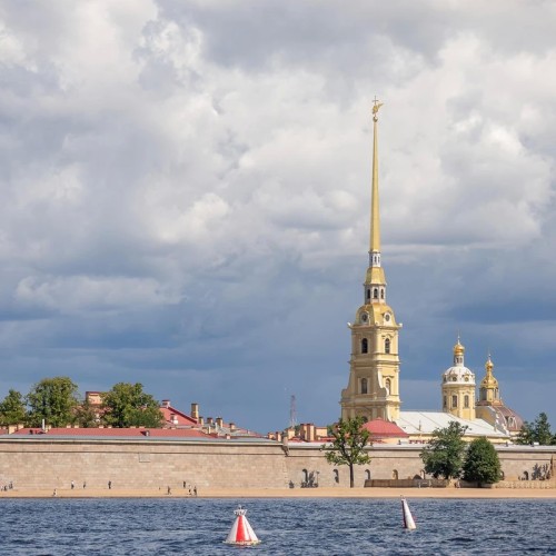Водная прогулка «Полуденный выстрел пушки в Петропавловской крепости»