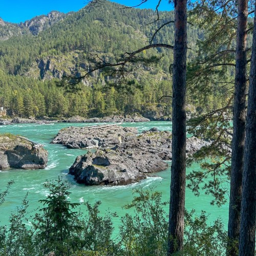 Знакомство с Алтаем своей компанией: снежные вершины, кристальные озёра и заповедные тропы