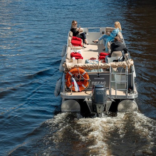 Северная Венеция — по малым рекам и каналам Петербурга