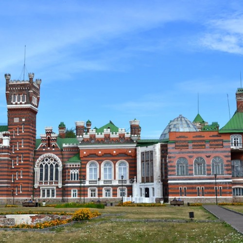 Выходные в Йошкар-Оле: набережная Брюгге, замок Амстердам и «Йошкина кошка»