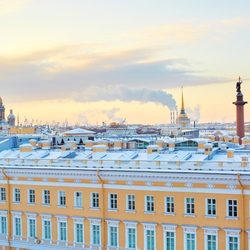 Дворцовая площадь для детей и их родителей