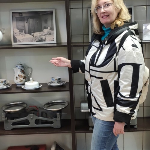 Сытная экскурсия по старейшему рынку Петербурга — с пирожками и чаепитием