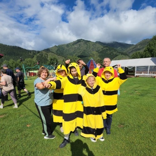 В сиреневом море цветов: весенний автотур по Чуйскому тракту