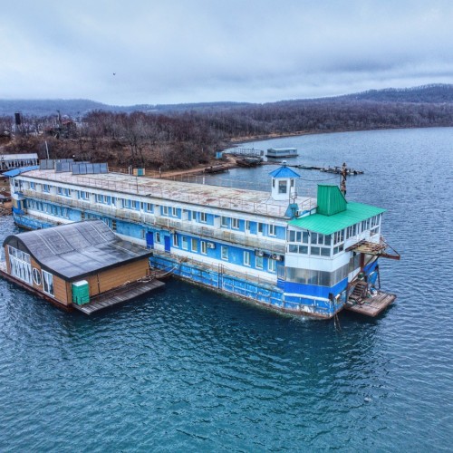 За яркими фото и морепродуктами — на остров Русский и мыс Тобизина!