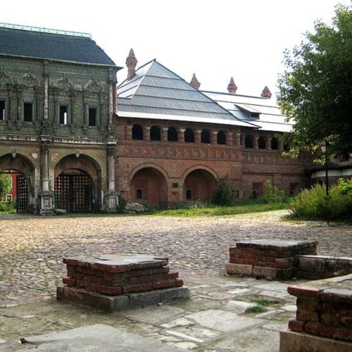 Крутицкое подворье — уголок старой Москвы