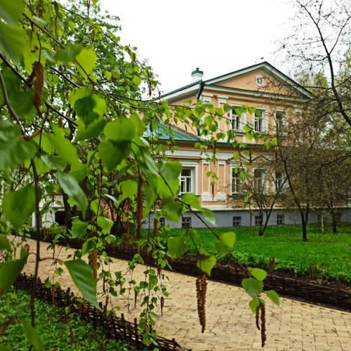 «Эта улица мне знакома»: Константиново, Рязань и Спас-Клепики