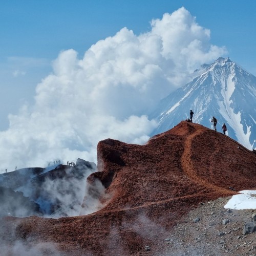 Домашние вулканы Камчатки: восхождения на Авачинский вулкан и гору Верблюд