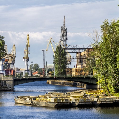 Неизведанные острова Северной столицы: Петровский и Канонерский