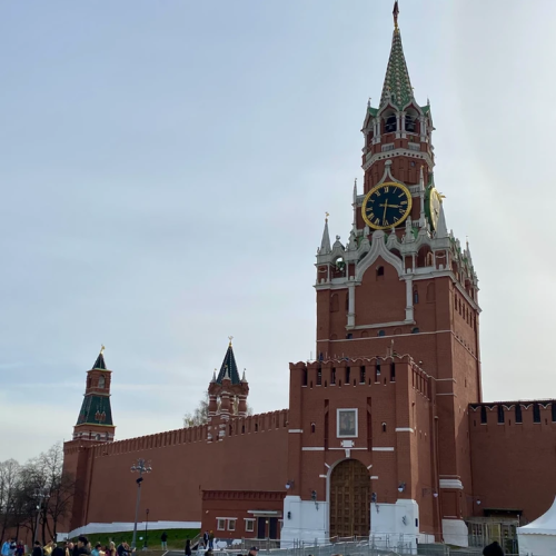 Квест-прогулка «Пропавшие страницы Красной площади»