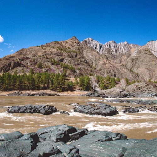 Путешествие по долине реки Катунь — из Горно-Алтайска