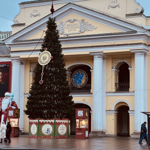 Всемогущий Невский проспект