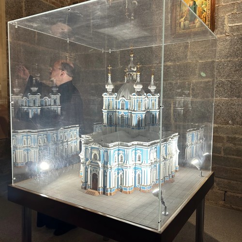 Смольный собор: архитектура компромиссов