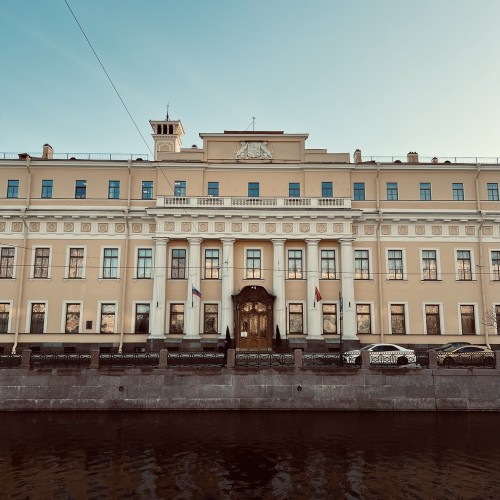 Путешествие в Коломну, или Петербург Гоголя и Достоевского