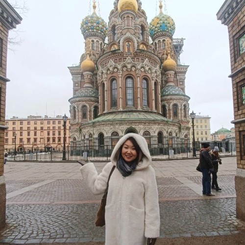 (Не)церкви: парадный Петербург и его контрасты