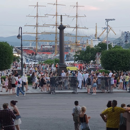 Море, маяки, мосты: знакомство с Владивостоком
